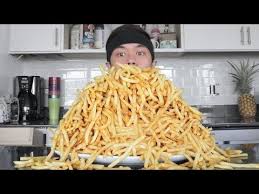 A medium, 4.7 ounce serving of french fries will typically contain about 427 calories. 1620 French Fry Challenge Youtube