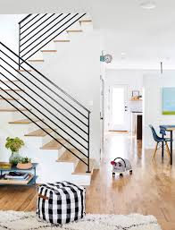 Changer un escalier en bois. 5 Facons De Moderniser Un Escalier En Bois Avec Un Budget Reduit Couloir Et Entree Maison Zenidees