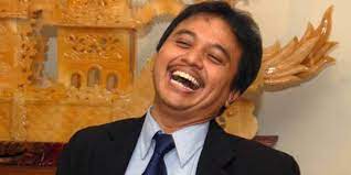 Roy suryo bicara tahi lalat gisel. Roy Suryo Bahagia Menpora Baru Lebih Muda Usianya Merdeka Com