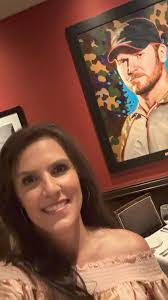 Leslie Harbin's Instagram, Twitter & Facebook