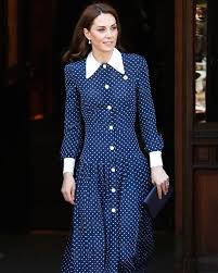 احدث صيحات ربيع و صيف 2026 Polka dots ⚪️⚫️ او المنقط بكل انواعه اشوفها من اكثر الاقمشة او الطبعات الكلاسيكية بالحياة و يلي ماتروح موضتها ابداً يمكن بسنوات تقل و سنوات