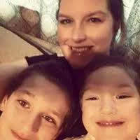 Amber Autrey's Instagram, Twitter & Facebook