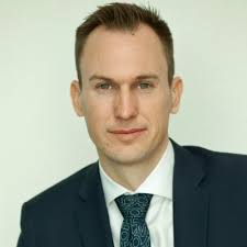 There are good recruiters and companies out there, we just don't seem to be  reading about them! I have seen many posts where recruiters are not  responding to job seekers after contacting