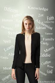 Sydney Sage The Vampire Academy Series Was Her First Appearance But The Follow Up Series Bloodlines Vampire Academy Vampire Academy Books Bloodlines Series