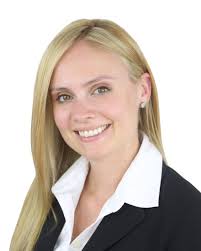 Sarah Curl's Instagram, Twitter & Facebook