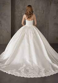 But at the reception, snooki danced in a strapless silk taffeta wedding dress with a mermaid silhouette and a beaded bodice, designed by ines di. Pronovias Privee Nice Beaded Fairytale Voluminous Satin Ball Gown Designer Bridal Room