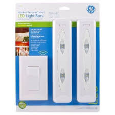 Energizer Battery Operated Swivel Task Led Cabinet Lights Capacitive Touch In 2020 Under Cabinet Lighting Wireless Bar Lighting Led Closet Light
