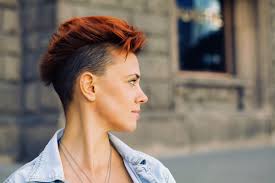 Are you looking for an androgynous haircut that walks the line between soft and masculine? Awesome Androgynous Haircuts You Should Try Now The Habitat