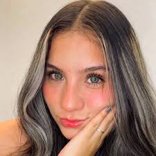 Contrata a Luisa Sierra