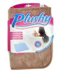 Satu lagi, pilihlah keset kamar mandi yang mudah dibersihkan dan nyaman dipakai karena anda akan memakainya secara rutin. Perbedaan Keset Kamar Mandi Biasa Dengan Keset Kamar Mandi Serap Air Blog Ruparupa