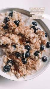Vegan Oatmeal Vegan Oatmeal In 2020 Healty Food Healthy Snacks Recipes Aesthetic Food