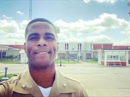 Linzy Lewis's Instagram, Twitter & Facebook