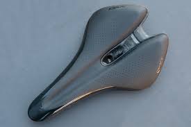 Ik vind dat persoonlijk wel één van de leukste aspecten van de 400 meter. Review Cadex Boost Road Bike Saddle Racefietsblog Nl Ruetir