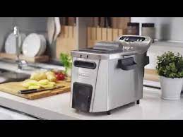 Its features represent power, design, and efficiency. Delonghi D44528dz Livenza Easy Clean Deep Fryer Silver Youtube