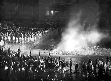 1933 Nazi book burning in Berlin, AI-generert