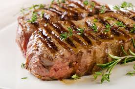 Hoy prepararemos una receta de solomillo al horno con especias, vino y opcionalmente con caldo de carne, para hidratar mejor nuestra pieza y darle. Receta De Solomillo De Ternera A La Plancha Unareceta Com