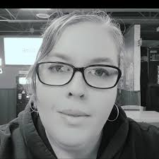 That sounds like a red flag for a scam. It's a big thing now, fake tattoo  accounts. They claim to be mobile/travel artists then scam the deposit