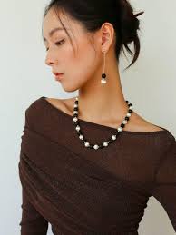 Boucles d'oreilles en ébène et en argent brossées