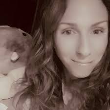 Alana Bell's Instagram, Twitter & Facebook