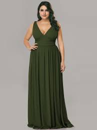 Die praktischen belüftungsöffnungen sorgen für ein angenehmes fußklima und machen ihn zum ausgezeichneten begleiter an warmen tagen. Abendkleid Curvy Ballkleider Grosse Grossen V Ausschnitt Lang Weinrot Chiffon Falten