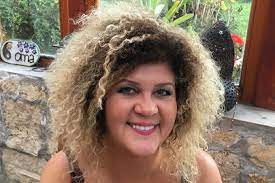 She is an actress and director, known for vaska, mestarivaras (1996), kontroll. O Eszenyi Eniko 37 Eves Fogadott Lanya Veronika Mar Edesanya Hazai Sztar Femina