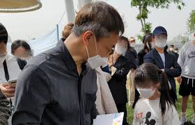 경찰은 a 씨와 리아 측 모두를 불러 조사했다면서, a씨가 허위사실이 아닌 자신의 경험을 근거해 글을 썼다고 밝혔습니다. Pl5q4lz2dil9gm