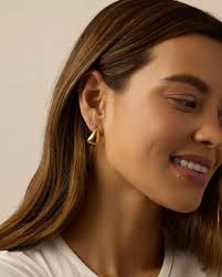 Dwellings Boutique‎