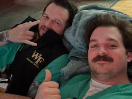 While we obviously love being in the ED, our off-service rotations are an  opportunity to improve our knowledge and hone our procedural skills. Plus,  we get to know the fantastic residents from