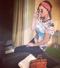 احتفال الفنان تامر حسني بعيد ميبلاد زوجته بسمة بوسيل الفنانة المغربية والتي قام الفنان تامر حسني بنشر مقطع صغير من الفيديو علي موقع انستقرام. ÙÙŠ Ø§Ù„ØµÙˆØ±Ø© Ø¨Ø³Ù…Ø© Ø¨ÙˆØ³ÙŠÙ„ Ø¨Ø§Ù„Ø­Ø¬Ø§Ø¨ Ø§Ù„ÙƒØ§Ù…Ù„ Ø§Ù†Ø¸Ø±ÙˆØ§ ÙƒÙŠÙ ØªØ¨Ø¯Ùˆ