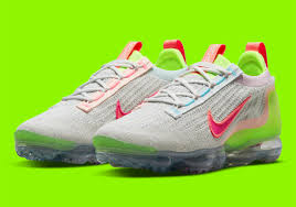 New laceless vapormax colors coming 12/7 for nike + memevers. Nike Vapormax Flyknit 2021 Dh4088 002 Release Date Sneakernews Com