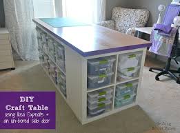 It has shelves on the backside for holding all of your crafting supplies and the top gives you plenty of room to work, no matter what your current craft project may be. 25 Creative Diy Projects To Make A Craft Table I Creative Ideas