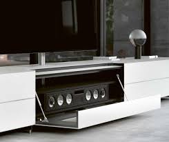 Aktuelle fernseher beeindrucken mit hochauflösenden, kristallklaren bildern. Spectral Cocoon Spectral Audio Mobel Gmbh