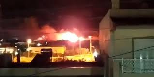 Σύμφωνα με την πυροσβεστική, η φωτιά εκδηλώθηκε στο νεκροταφείο, πίσω από το ποικίλο όρος. Fwtia Ston Oikismo Gennhmatas Sta Anw Liosia Binteo Ellada Iefimerida Gr