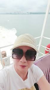 Sally Lim (@sallylim02)