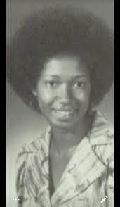 Peggy Dees's Instagram, Twitter & Facebook