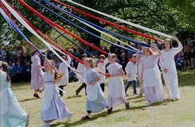 Der letzte frühlingsmonat kann bereits mit immer wärmeren temperaturen insgesamt werden im mai 2021 vom langfristwettermodell des amerikanischen wetterdienstes. Erster Mai England 2021