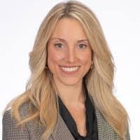 Kelly Lollis's Instagram, Twitter & Facebook