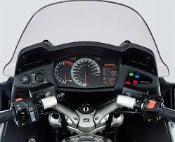 Warren pole reviews the honda pan european st1300 and rate's it out of 10 based on it's looks, comfort, performance, reliability and value. 2003 Honda St1300 St1300 Abs