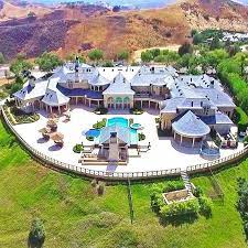 Modern Mansions Official On Instagram Incredible Mega Mansion In The California Hills Luxury Homes Dream Houses Mansions Modern Mansion