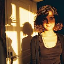 Hey Eda Baba Emma Watson'ın Türkiye şubesi değil mi sizce de çok  benzemiyorlar mı?