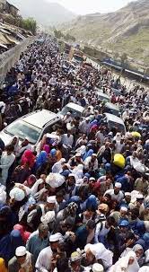 Behind Torkham Gate border, thousand of people are trying to get out  illegally every day's from Afghanistan and find safe place to neighbour  countries especially Pakistan and Iran. · Afghanistan-Israel Friendship  Association ·