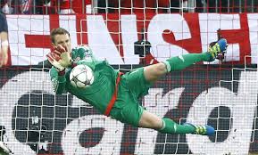 The perfect neuer save realmadrid animated gif for your conversation. Bayern Goalkeeper Neuer To Miss 2 Games With Foot Injury