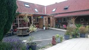 Découvrez tous nos conseils pour le jardinage, l'aménagement de votre jardin ou encore pour vos animaux ! Le Jardin D Helant Photo De Le Jardin D Helant Ecquedecques Tripadvisor