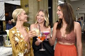 This post was created by a member of the buzzfeed commun. Which Of The Girls From Vanderpump Rules Are You Quiz Zimbio