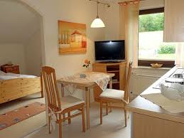 Die wohnung gliedert sich auf 2 ebenen (2.og+dg), verfügt über ca. Ferienwohnung 3 Bad Staffelstein Ferienwohnung Knoffel Bad Staffelstein