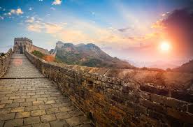 Marele zid chinezesc este considerat unul dintre cele mai grandioase monumente arhitecturale ale lumii. Presa ChinezÄ AnunÈÄ CÄ O Treime Din Marele Zid A DispÄrut