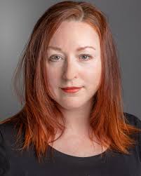 Amanda Fleming's Instagram, Twitter & Facebook