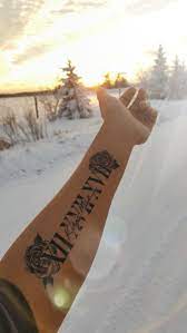 Tatowierung In Erinnerung An Meine Beste Freundin Tattooideasinmemoryof Beste Erinnerung Freundin Meine Tatowierung Tat Baby Tattoos Mom Tattoos Tattoos