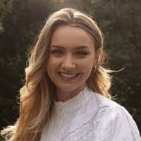 Rosie Riley's Instagram, Twitter & Facebook