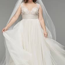 35 Designer Plus Size Wedding Dresses We Love